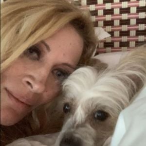 Loana et son chien Titi sur Instagram.