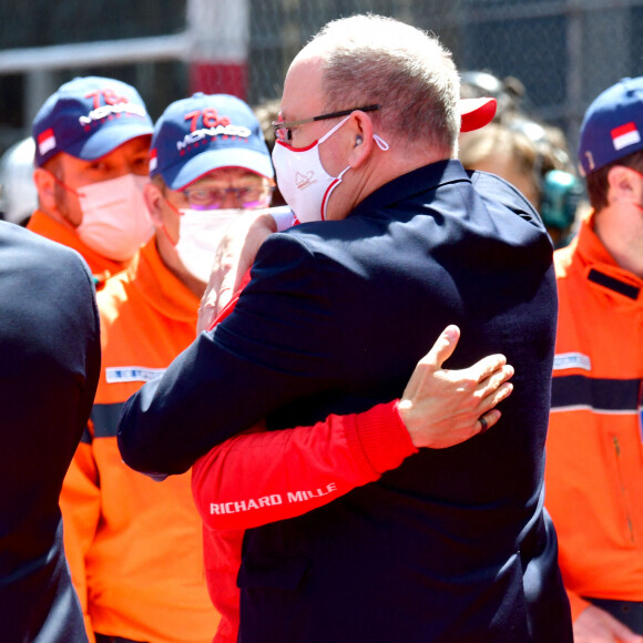 Le pilote monégasque Charles Leclerc, le prince Albert II de Monaco - Podium du 78ème Grand Prix de F1 de Monaco le 23 mai 2018. Bruno Bebert/Bestimage 