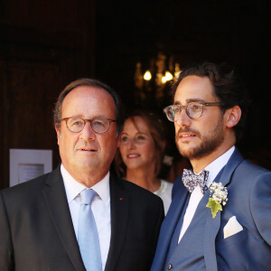 François Hollande - Mariage de Thomas Hollande et de la journaliste Emilie Broussouloux à la mairie à Meyssac en Corrèze près de Brive, ville d'Emiie. Le 8 Septembre 2018. © Patrick Bernard-Guillaume Collet / Bestimage