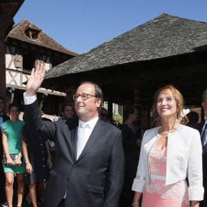 François Hollande et Ségolène Royal - Mariage de Thomas Hollande et de la journaliste Emilie Broussouloux à la mairie à Meyssac en Corrèze près de Brive, ville d'Emiie. Le 8 Septembre 2018. © Patrick Bernard-Guillaume Collet / Bestimage