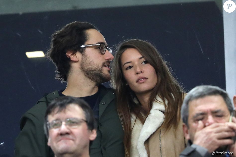 Thomas Hollande et sa compagne Emilie Broussouloux lors du match de Rugby France - Nouvelle Zélande au stade de France à Saint-Denis le 11 novembre 2017.