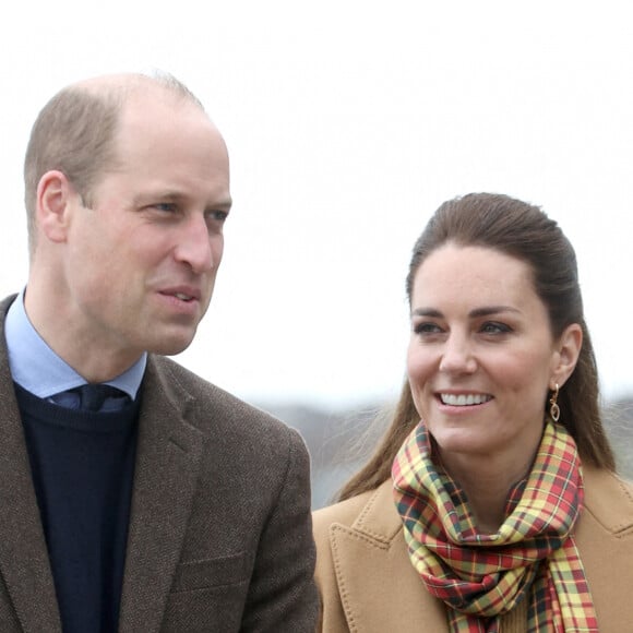 Le prince William, duc de Cambridge, et Catherine (Kate) Middleton, duchesse de Cambridge, assistent à l'ouverture officielle du nouvel hôpital Balfour des Orcades. Kirkwall, le 25 mai 2021.