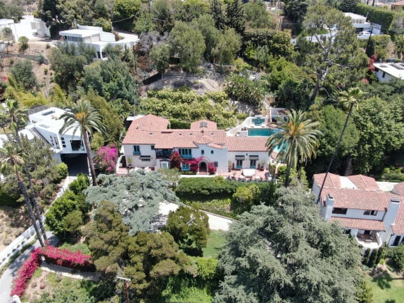 Exclusif - Vue aérienne de la maison que Leonardo DiCaprio a acheté à sa mère Irmelin Indenbirken pour la somme de 7,1 millions de dollars à Los Feliz, Los Angeles. Le 22 mai 2021