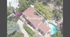 Leonardo DiCaprio s'offre la superbe villa d'une star de télé pour l'offrir... à sa mère !