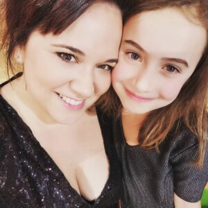 Magalie Vaé et sa fille Elia sur Instagram. Le 31 décembre 2019.