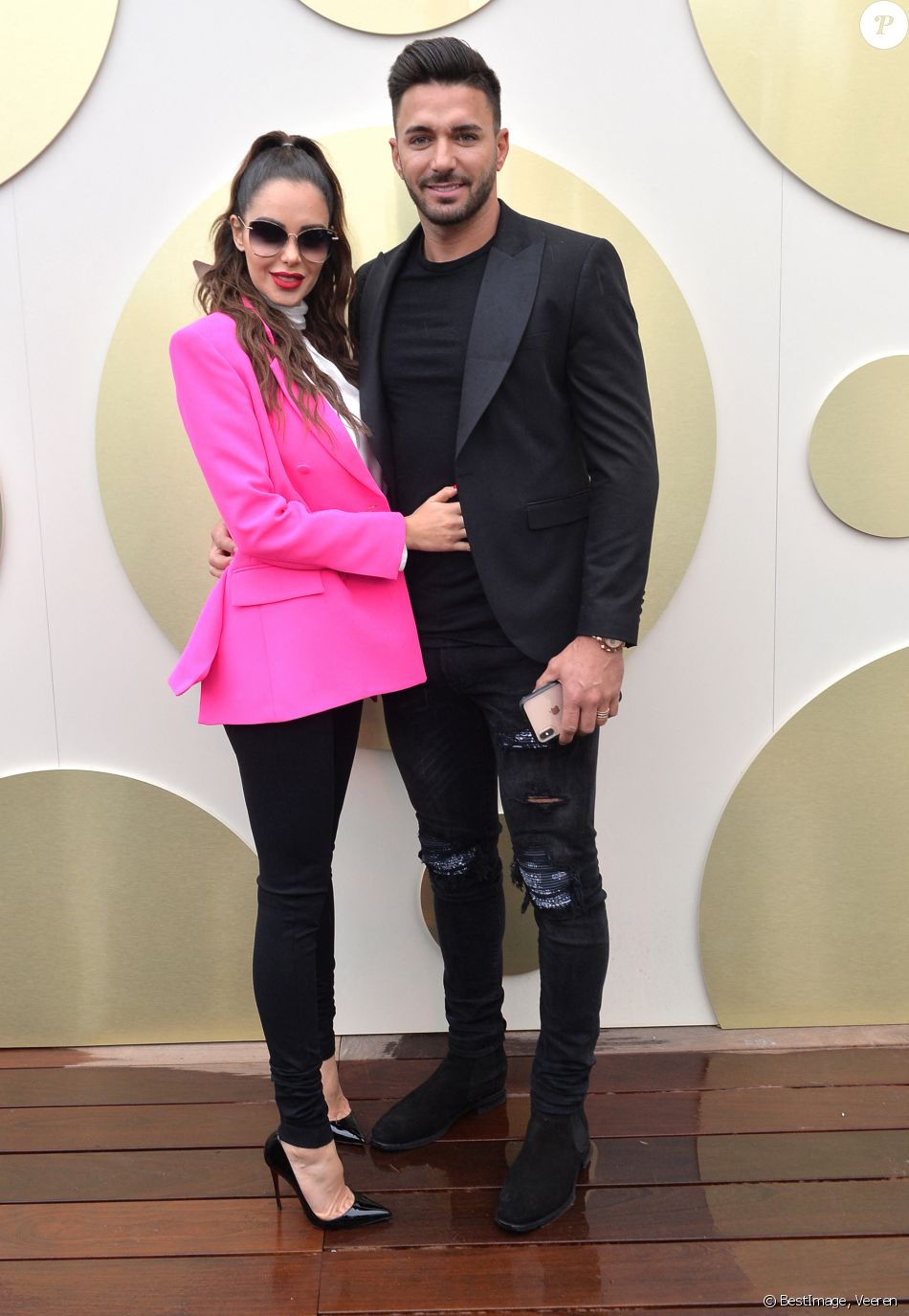 Nabilla Benattia (enceinte) et son mari Thomas Vergara - Nabilla Benattia présente sa collaboration pour les lunettes Quay Australia sur la plage Magnun lors du 72ème Festival International du Film de Cannes. ©Veeren / Bestimage