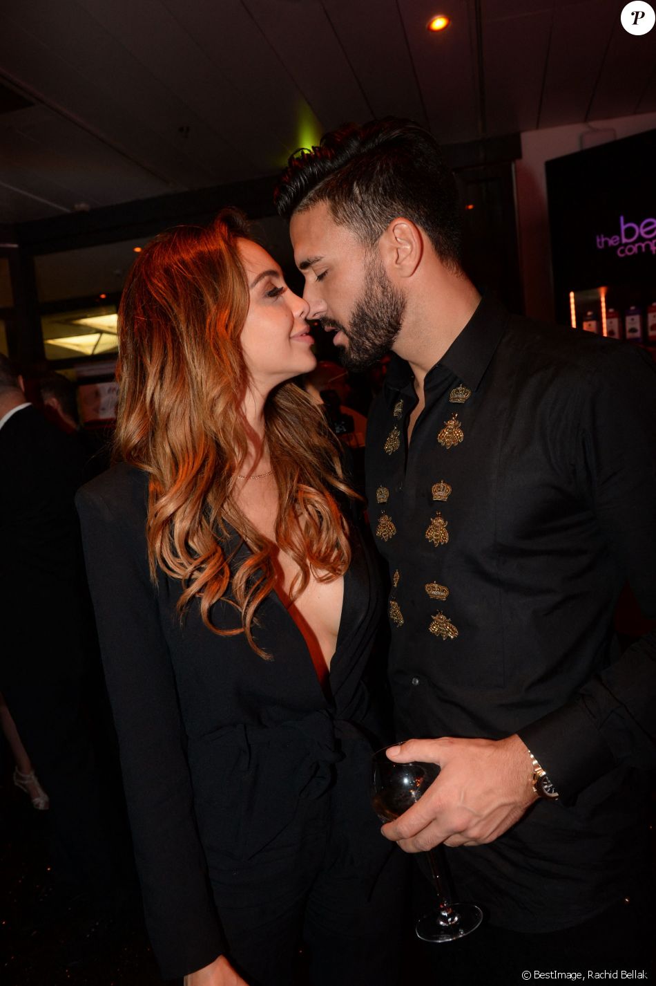 Exclusif - Nabilla Benattia et Thomas Vergara s'embrassent lors d'une soirée privée à la Villa des Amandiers lors du 71ème Festival International de Cannes le 14 mai 2018. © Rachid Bellak/Bestimage