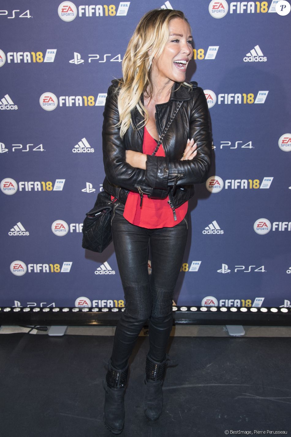 Ophélie Winter - Lancement du jeu vidéo de football FIFA 18 (FIFA 2018) à l'établissement public de coopération culturelle parisien "CentQuatre" à Paris, France, le 25 septembre 2017. © Pierre Perusseau/Bestimage