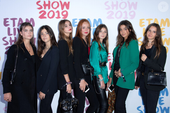 Giulia Le Ruyet Marcassus, Vittoria de Savoie (5ème en partant de la droite) et des amies - Photocall - Etam Live Show 2019 au Stade Roland Garros à Paris le 24 septembre 2019. © Rachid Bellak / Bestimage