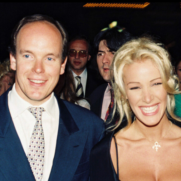 Ophélie Winter et le prince Albert de Monaco aux World Music Awards en 1996 à Monaco.