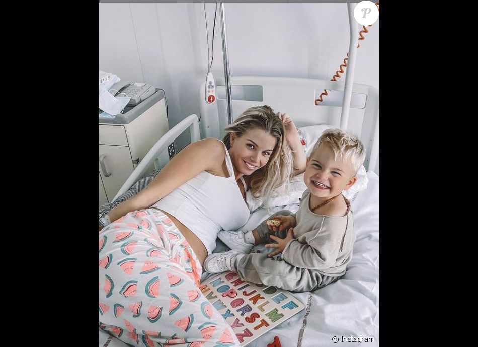 Jessica Thivenin à l'hôpital avec son fils Maylone