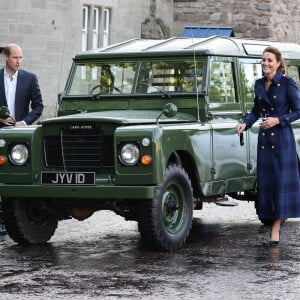 Le prince William, duc de Cambridge et Kate Catherine Middleton, duchesse de Cambridge, ont assisté à une projection du film "Cruella" dans un drive-in à Edimbourg, à l'occasion de leur tournée en Ecosse. Le 26 mai 2021