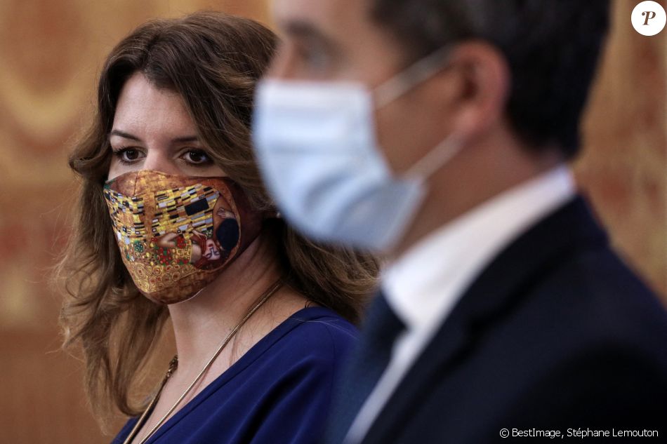 Gérald Darmanin et Marlène Schiappa - Conférence de presse de présentation des résultats mensuels de l'action ministérielle, à l'Hôtel Beauvau à Paris, le 18 novembre 2020. © Stéphane Lemouton / Bestimage