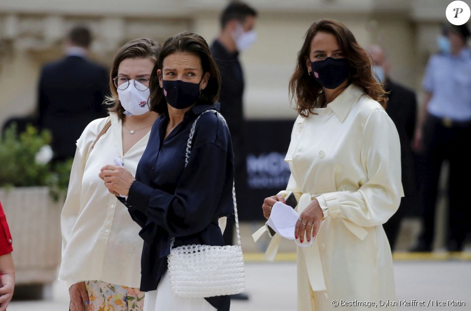 La princesse Stéphanie de Monaco et ses filles Camille Gottlieb et Pauline Ducruet - Inauguration de la place du Casino en présence du couple princier à Monaco le 2 juin 2020. © Dylan Meiffret / Nice Matin / Bestimage