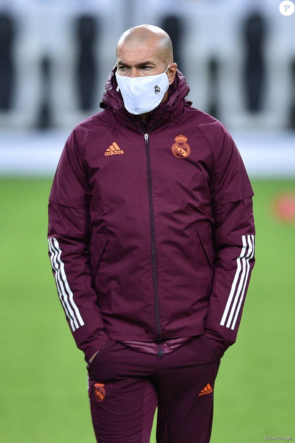 L'entraîneur Zinedine Zidane à l'entraînement du Real Madrid au Borussia Park à Mönchengladbach, le 26 octobre 2020.