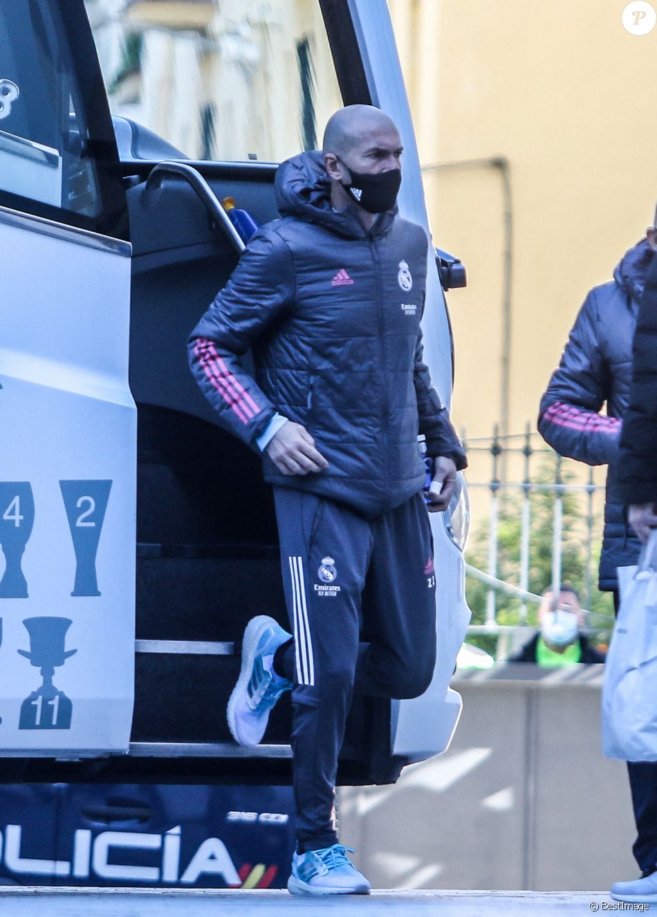 Zinédine Zidane arrive au Gran Hotel Miramar pour 3 jours avant la demi-finale de la Super Coupe d'Espagne entre le Real Madrid et l'Athletic de Bilbao. Le 12 janvier 2021.