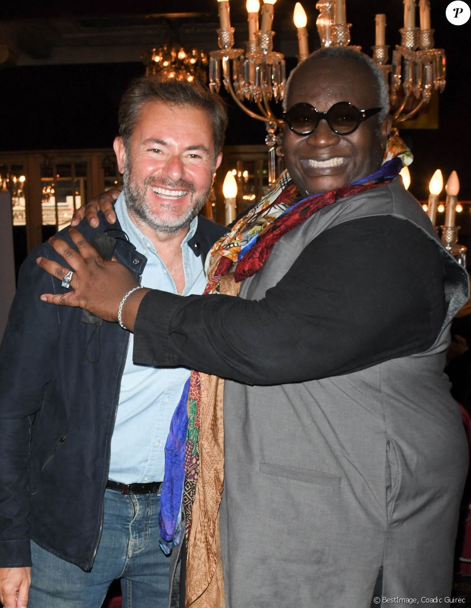 Jérôme Anthony et Magloire Delcros-Varaud - People à la première du spectacle "Soy de Cuba, Viva la Vida !" au Casino de Paris. Le 3 juin 2021 © Coadic Guirec / Bestimage