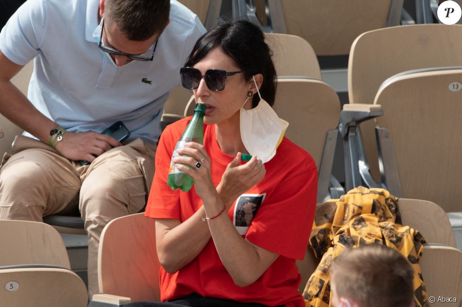 Géraldine Maillet et son compagnon Daniel Riolo - Tribunes lors des internationaux de France de tennis de Roland-Garros 2021 à Paris, le 6 juin 2021. @Laurent Zabulon/ABACAPRESS.COM