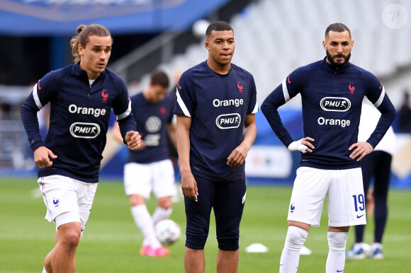 Antoine Griezmann, Kylian Mbappé et Karim Benzema lors du match amical de préparation à l'Euro 2021 France - Bulgarie au Stade de France le 8 juin 2021. © Philippe Lecoeur / Panoramic / Bestimage