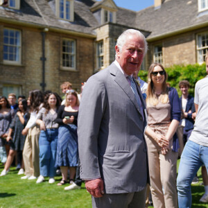 Le prince Charles, prince de Galles, visite le Somerville College d'Oxford à l'occasion de son 140 ème anniversaire et le 100 ème anniversaire des diplômes d'Oxford pour les femmes. Le 8 juin 2021.