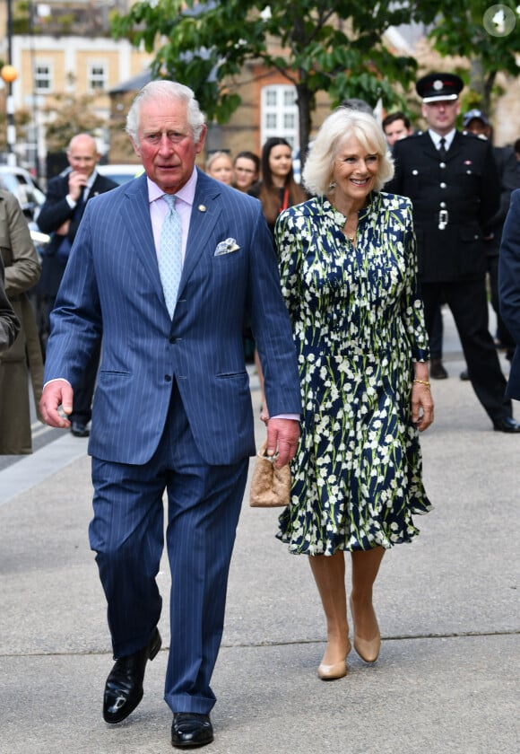 Le prince Charles, le prince de Galles et Camilla Parker Bowles, duchesse de Cornouailles, lors d'une visite dans le quartier de Clapham à Londres, Royaume Uni, le 27 mai 2021.