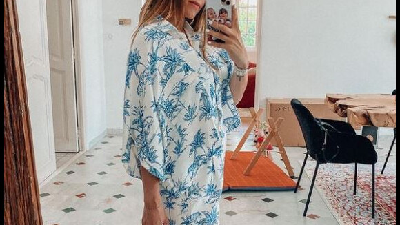 Alexia Mori en sous-vêtements pour afficher son corps post-grossesse qu'elle "n'apprécie pas"