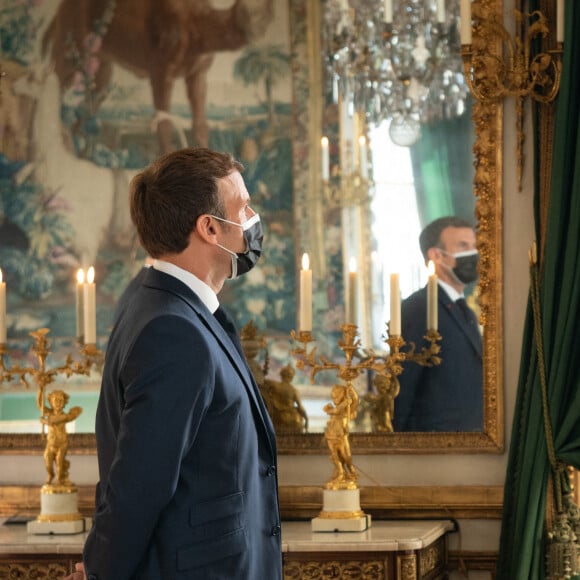 Le président de la République française Emmanuel Macron lors de l'inauguration de l'Hôtel de la Marine, place de la Concorde à Paris, France, le 10 juin 2021. © Eric Tschaen/Pool/Bestimage