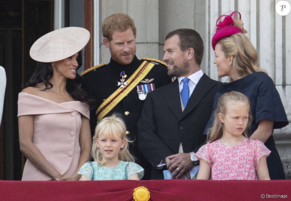 Le prince Harry, duc de Sussex, Meghan Markle, duchesse de Sussex, Savannah Phillips, Isla Phillips, Autumn Phillips et Peter Phillips - Les membres de la famille royale britannique lors du rassemblement militaire "Trooping the Colour" (le "salut aux couleurs"), célébrant l'anniversaire officiel du souverain britannique. Cette parade a lieu à Horse Guards Parade, chaque année au cours du deuxième samedi du mois de juin. Londres, le 9 juin 2018.