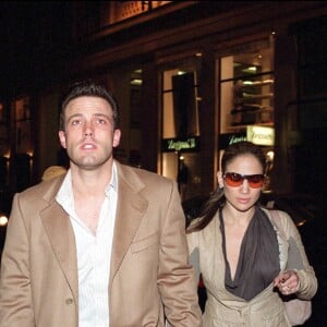 Ben Affleck et Jennifer Lopez à l'hôtel Crillon à Paris.