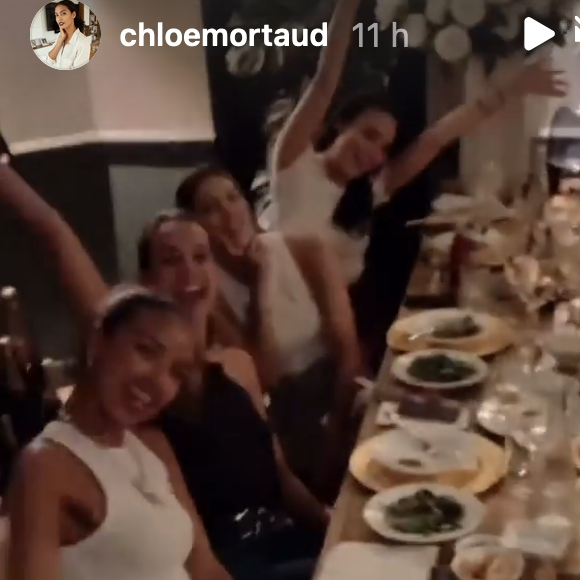 Chloé Mortaud fête son enterrement de vie de jeune fille avec ses copines Miss Marine Lorphelin, Malika Ménard, Valérie Bègue, Flora Coquerel et Iris Mittenaere - Instagram