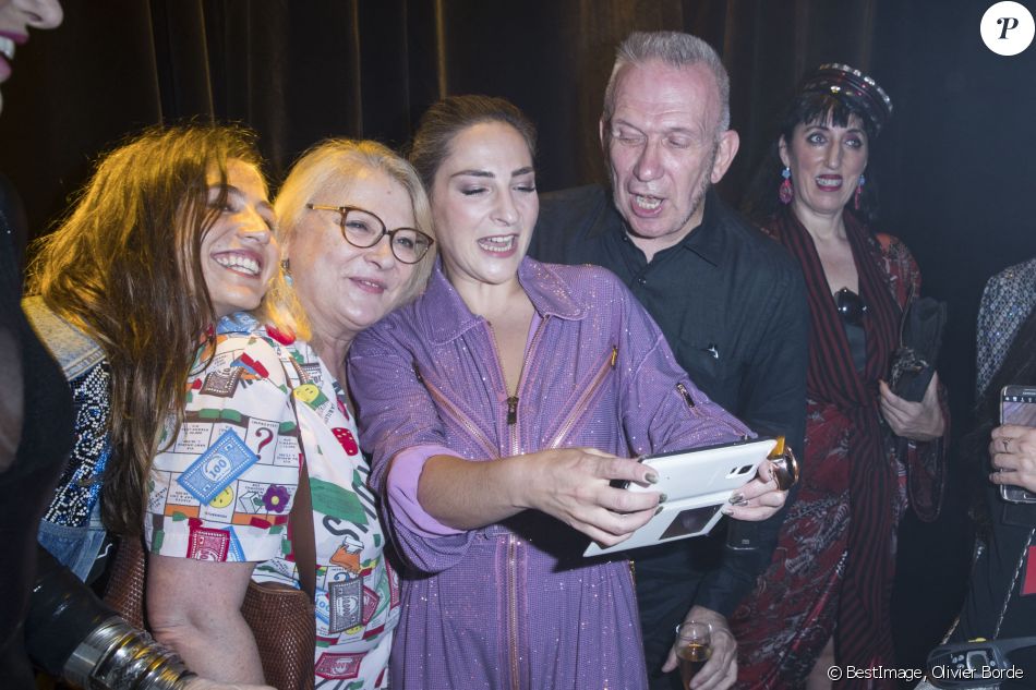 Izïa Higelin, Josiane Balasko, sa fille Marilou Berry, Jean-Paul Gaultier et Rossy de Palma - Défilé de mode Haute-Couture automne-hiver 2016/2017 "Jean-Paul Gaultier" à Paris. Le 6 juillet 2016. © Olivier Borde/ Bestimage