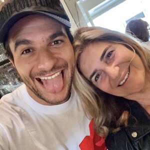 Amir et sa maman. Mai 2021