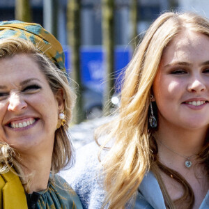 La reine Maxima des Pays-Bas et sa fille la princesse Catharina-Amalia des Pays-Bas - La famille royale des Pays-bas réunie à Eindhoven à l'occasion de la fête du Roi (Koningsdag), anniversaire du roi (54 ans), le 27 avril 2021.