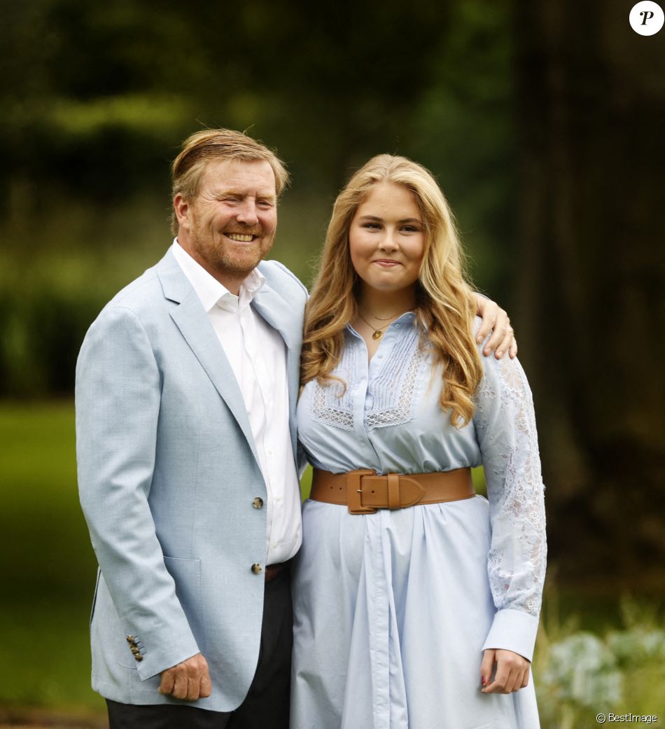 Amalia Pays Bas Couple Amalia des Pays-Bas : À peine diplômée, la princesse prend une décision
