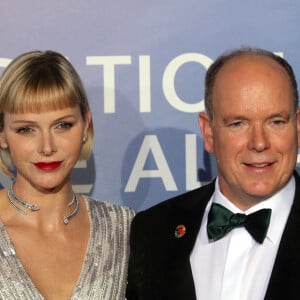 La princesse Charlène (bijoux Repossi) et le prince Albert II de Monaco lors du photocall du gala "Monte-Carlo Gala for Planetary Health" organisé par la Fondation Prince Albert II de Monaco le 24 septembre 2020. © Jean-François Ottonello / Nice Matin / Bestimage