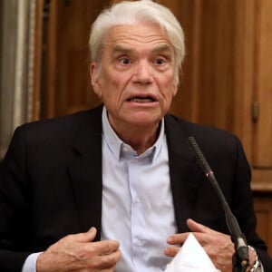 Exclusif - Bernard Tapie intervient lors de la promotion de la conférence des avocats du barreau de Paris, 11ème séance du premier tour, à la bibliothèque de l'ordre à Paris. © Dominique Jacovides / Bestimage 