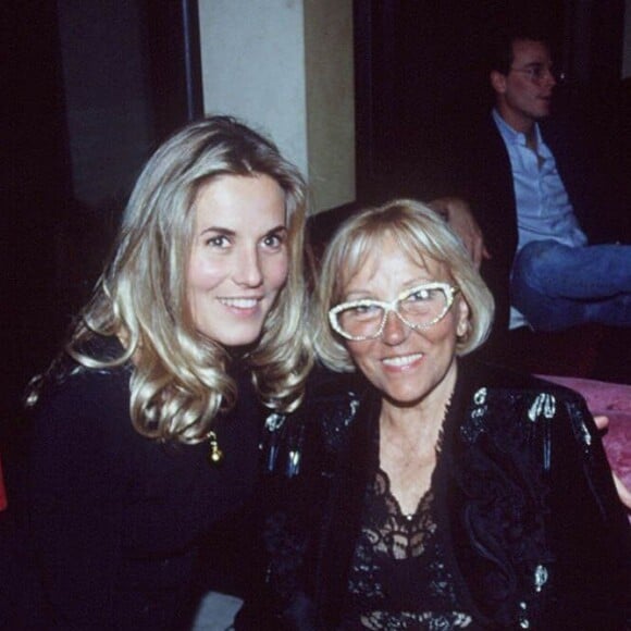 Sophie Favier et sa mère lors de la soirée de l'Agence Succes, à l'Arc, en 1994.