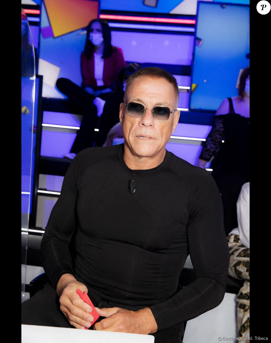Jean-Claude Van Damme (JCVD, venu présenté le film " Le dernier mercenaire " (Production Netflix)) - Enregistrement de l'émission "TPMP (Touche Pas à Mon Poste)", présentée par C.Hanouna et diffusée en direct sur C8 le 7 juin © Jack Tribeca / Bestimage