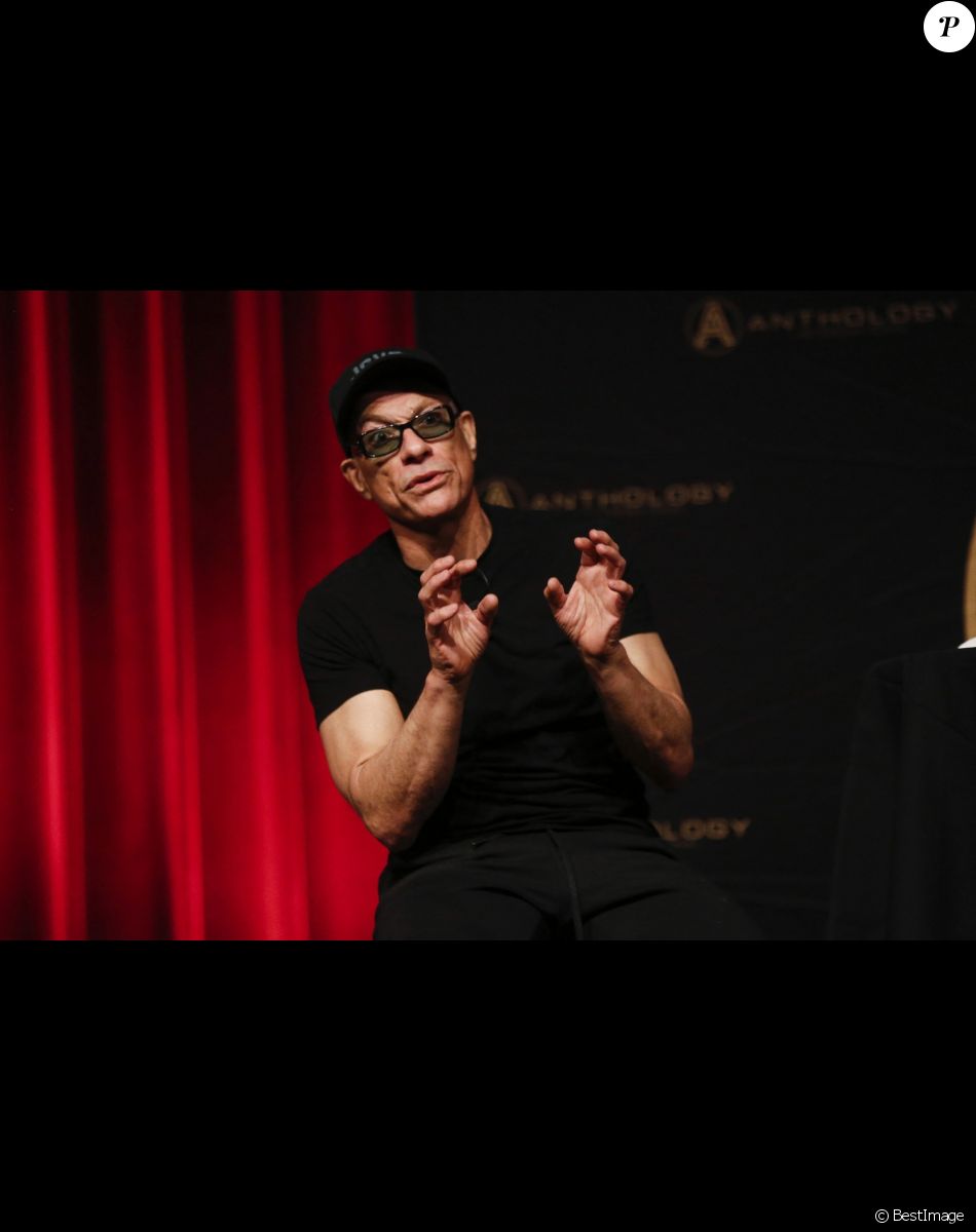 Jean-Claude Van Damme sur scène à Sydney pour l'événement An evening with Jean-Claude Van Damme le 6 mars 2020.