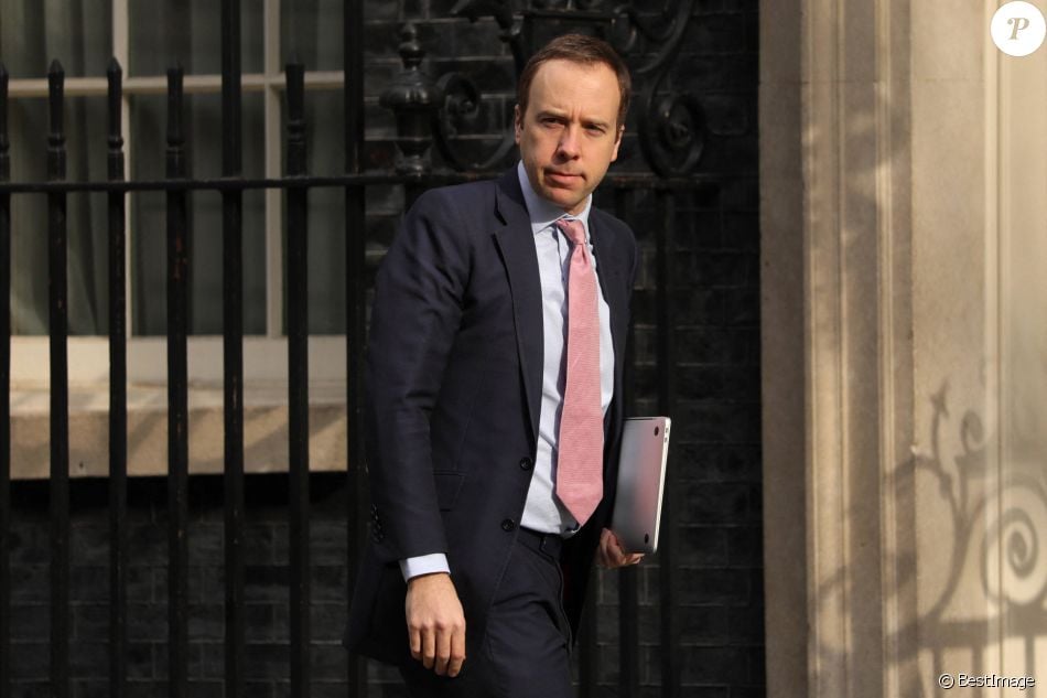 Matt Hancock , ministre de la santé - Arrivées à une réunion au 10 Downing Str à Londres à propos de l'état de santé du premier ministre Boris Johnson le 8 avril 2020. © Imago / Panoramic / Bestimage