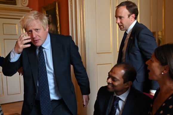 Le premier ministre Boris Johnson lors d'un entretien avec des membres du NHS ( National Health Service) au 10 Downing Street à Londres le 3 septembre 2019. 