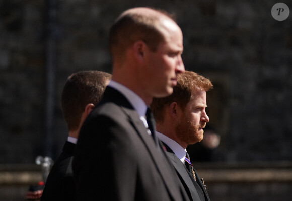 Le prince Harry, duc de Sussex, le prince William, duc de Cambridge - Arrivées aux funérailles du prince Philip, duc d'Edimbourg à la chapelle Saint-Georges du château de Windsor, le 17 avril 2021.