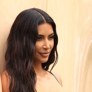 Kim Kardashian fait un passage dans sa boutique Skims au centre commercial The Grove à Los Angeles le 7 avril 2021. La star de téléréalité Kim Kardashian a fait son entrée en 2021 dans la liste annuelle des milliardaires, établie par le magazine américain Forbes.