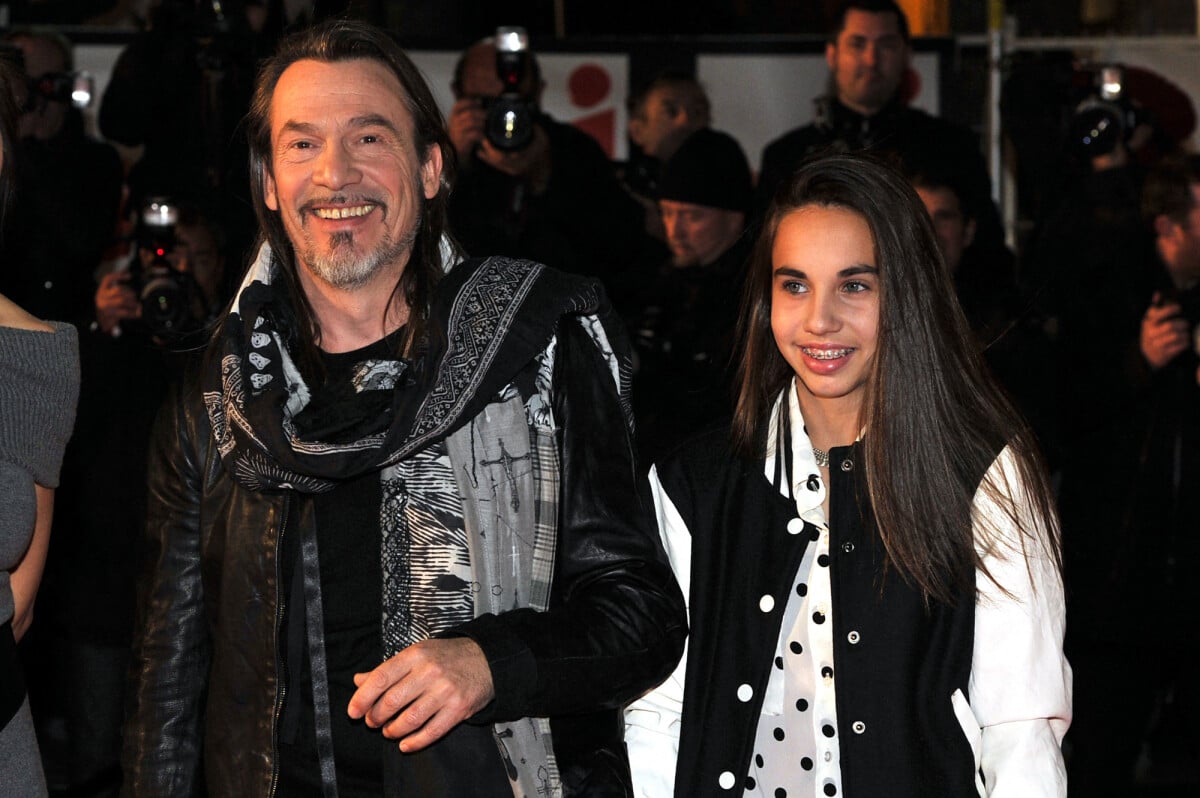 Florent Pagny : Sa fille Aël (22 ans) en couple depuis six ans - Purepeople