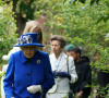 La reine Elisabeth II d'Angleterre et la princesse Anne visitent l'association "Children's Wood Project" à Glasgow, le 30 juin 2021. Cette visite s'inscrit dans le cadre de la semaine consacrée à l'Ecosse par la souveraine.