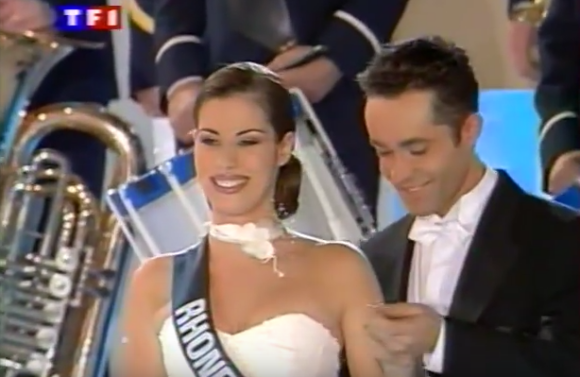 Ariane Quatrefages, lors de l'élection de Miss France 2000, en décembre 1999 sur TF1.