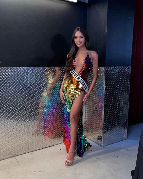 Kataluna Enriquez devient la première dauphine transgenre à participer au concours Miss USA.