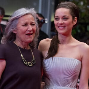 Marion Cotillard et sa mère Niseema Theillaud - Montée des marches du film "L'homme qu'on aimait trop" lors du 67e Festival du film de Cannes.