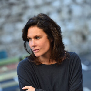 Astrid Veillon participe à la campagne "Lecture pour tous" au collège Ségurane à Nice le 6 février 2017. © Bruno Bebert / Bestimage