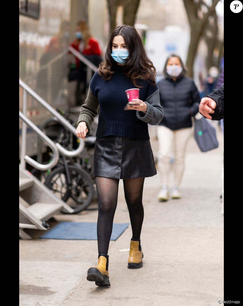 Exclusif - Selena Gomez est sur le tournage du film "Only Murders in the building" à New York, le 10 avril 2021.